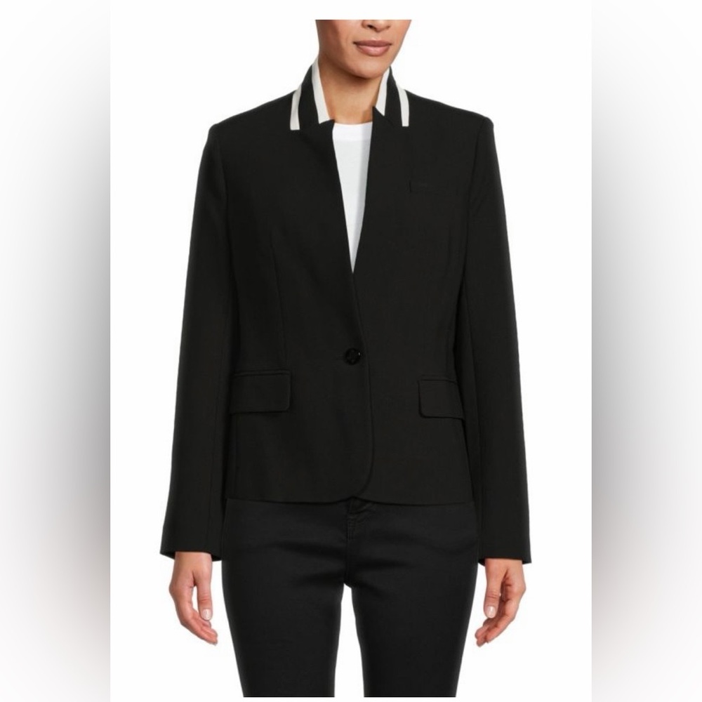 NWOT KARL LAGERFELD PARIS
Contrast Trim Single Breasted Blazer